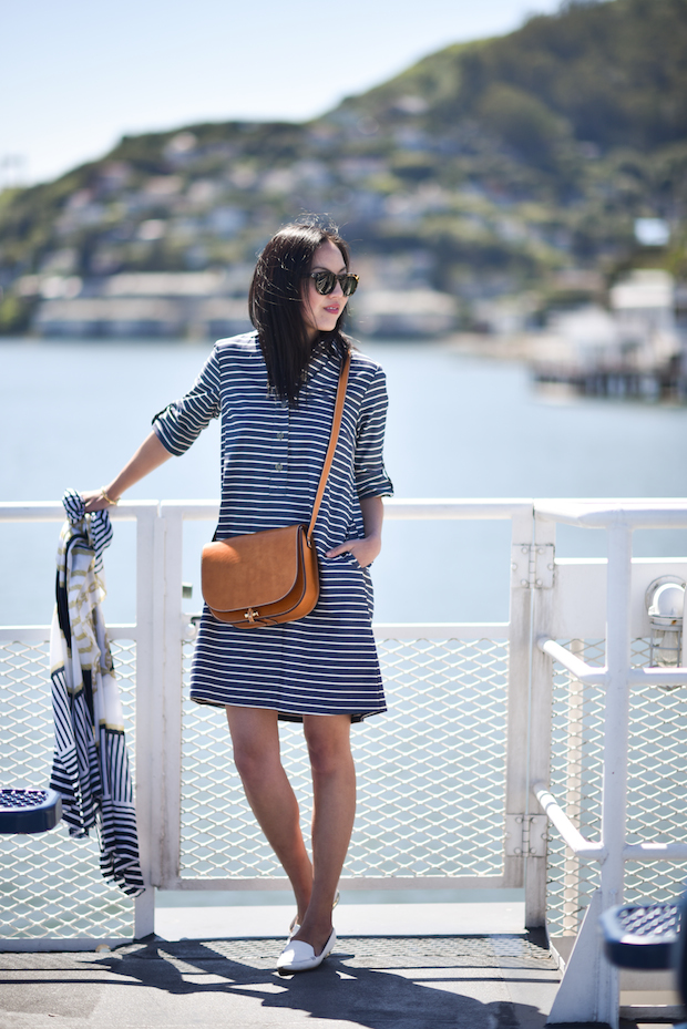 striped-outfit-crossbody-bag-2