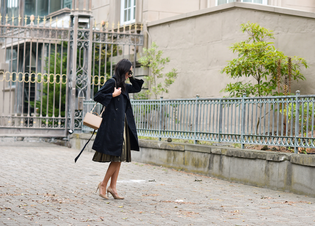 ann-taylor-trench-coat-pleated-skirt-2