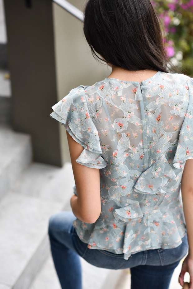 floral-ruffle-top-jeans-3